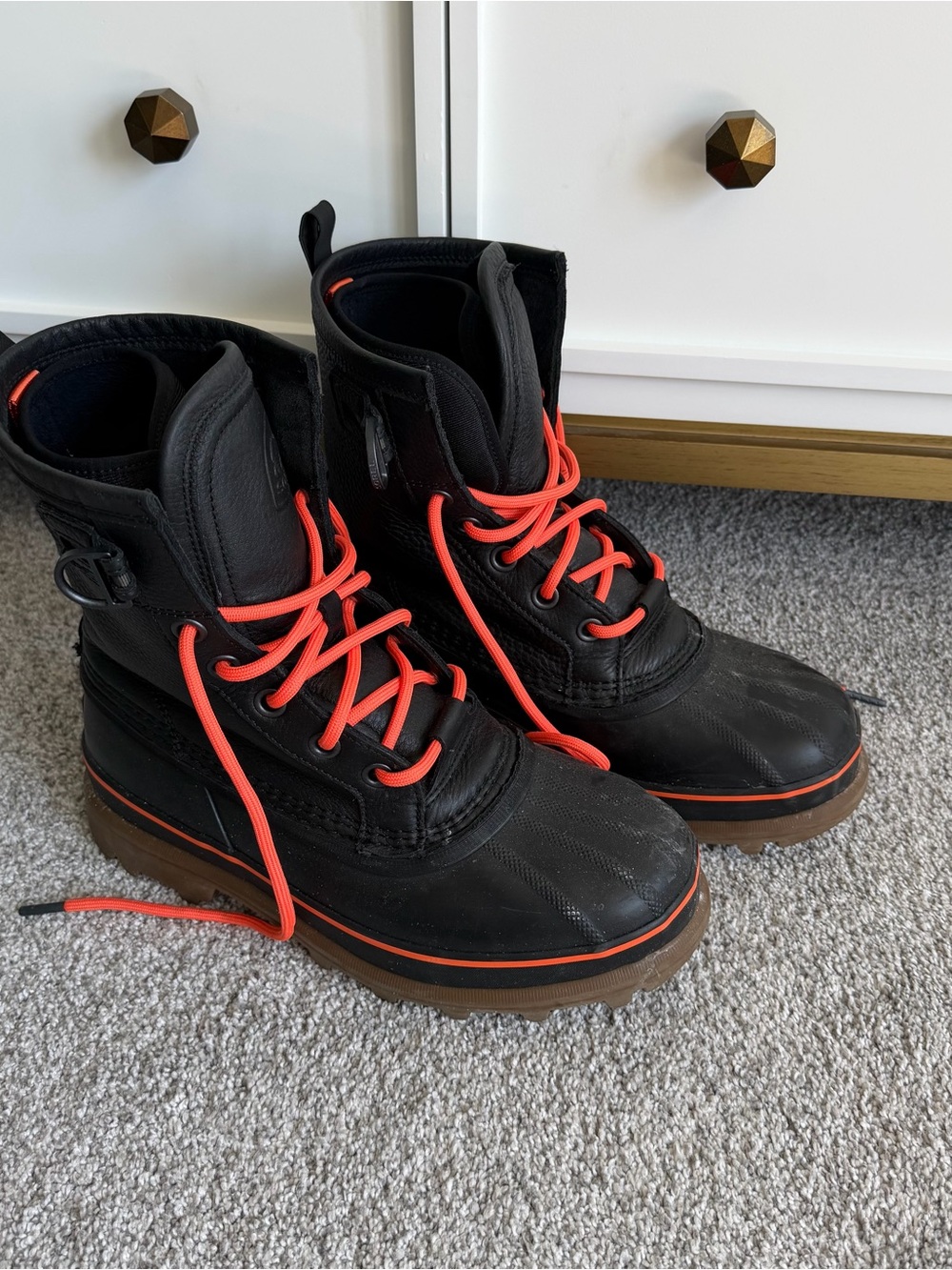Sorel Caribou Royal Hi-Viz insulated Black Rain & Snow Boots - men’s 8
